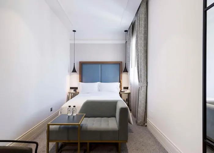 Doubletree By Hilton Madrid-Prado